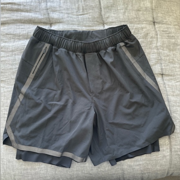 Lululemon Surge Short 6" Lined Men's Medium Black M7AJES Running Reflective - Picture 1 of 9